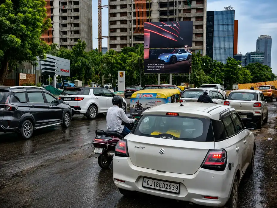Digital billboard advertising campaign